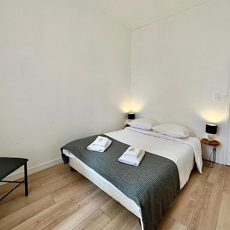 Appartement T2 Place Carnot -Dabnb ลิมอจส์ ภายนอก รูปภาพ