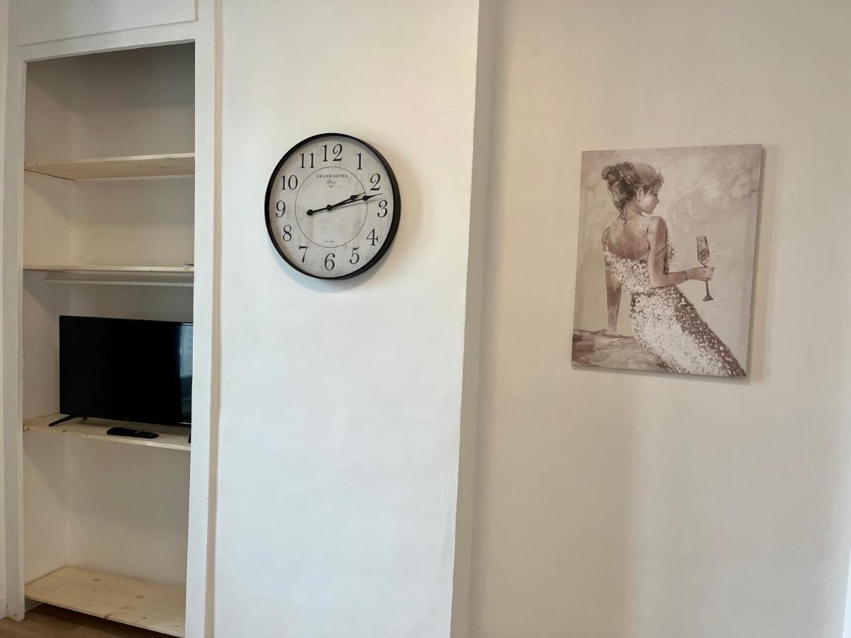 Appartement T2 Place Carnot -Dabnb ลิมอจส์ ภายนอก รูปภาพ